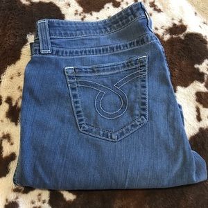 Women’s bootcut jeans
